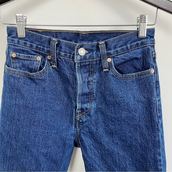 Levi High Rise Button Fly Skinny Jean. Size 26 - Picture 3 of 10